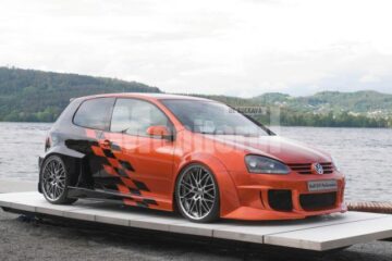 Volkswagen Golf V, tu(r)nat la mare artă