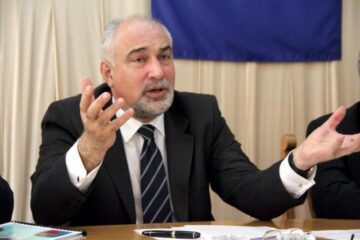 În 2020, salariul mediu în România va fi de 1.200 de euro