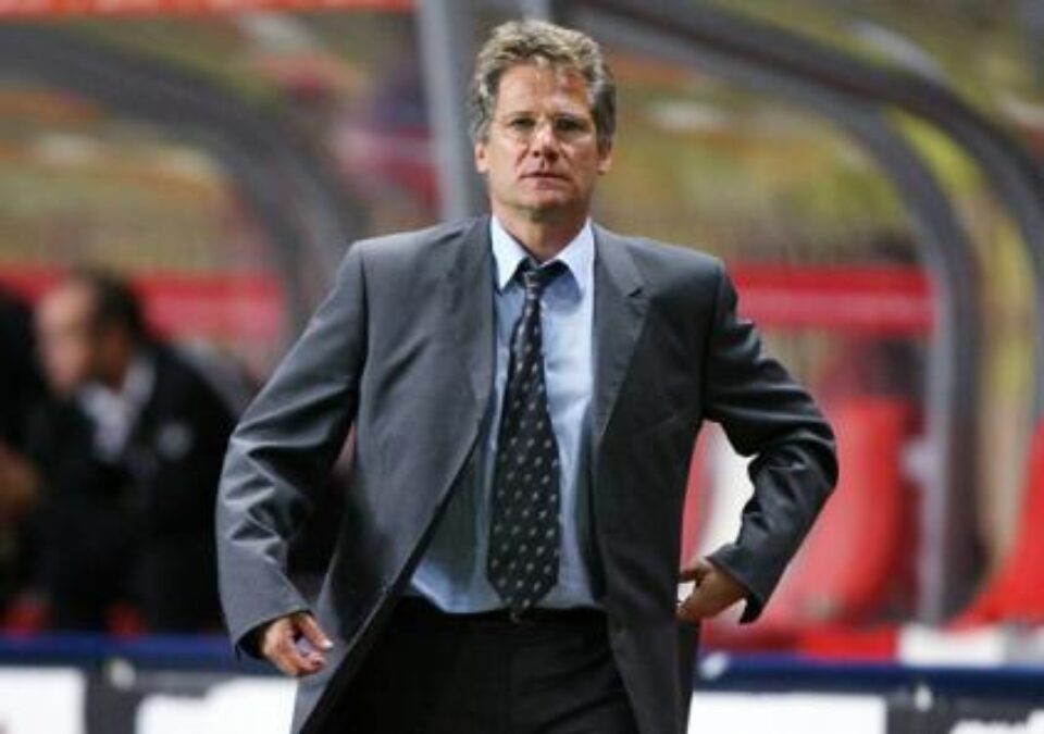 Boloni va fi cel mai bine plătit antrenor din România Boloni va fi cel mai bine plătit antrenor din România