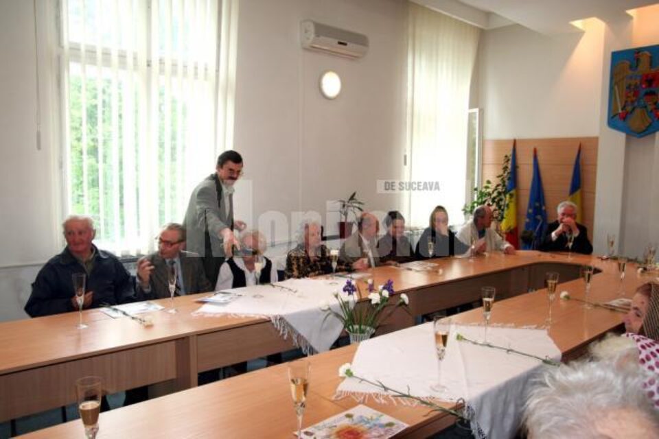 Primarul Mihai Frunză i-a felicitat călduros pe cei prezenți