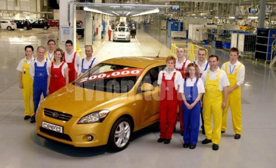 Kia Cee’d deja 200.000 de unități produse