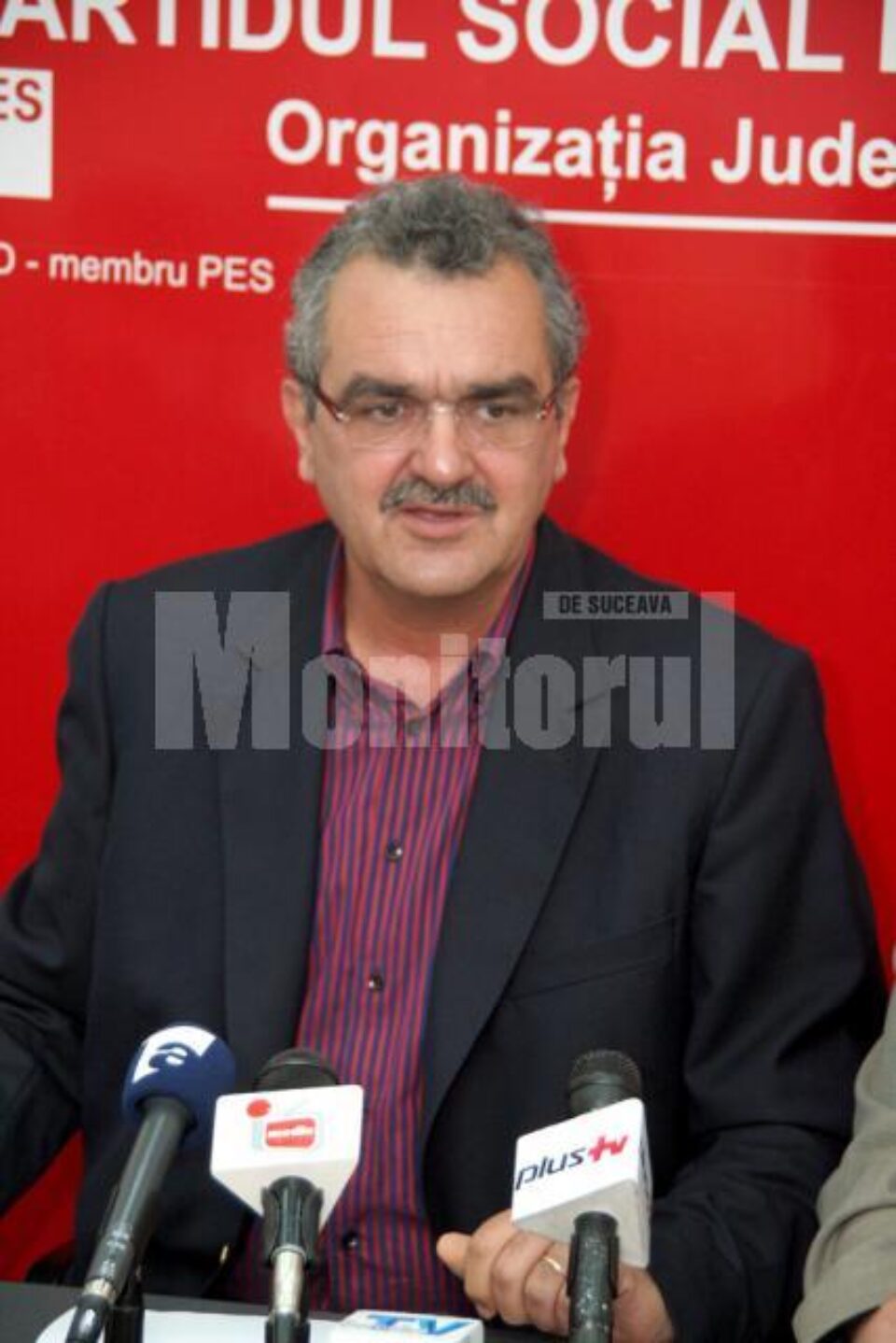 Miron Mitrea: „PD-L are și oameni de calitate, dar golanii să și-i țină acasă” Miron Mitrea: „PD-L are și oameni de calitate, dar golanii să și-i țină acasă”