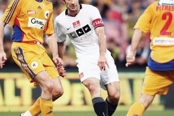 Gică Popescu și Figo, doi mari prieteni care s-au reunit la București