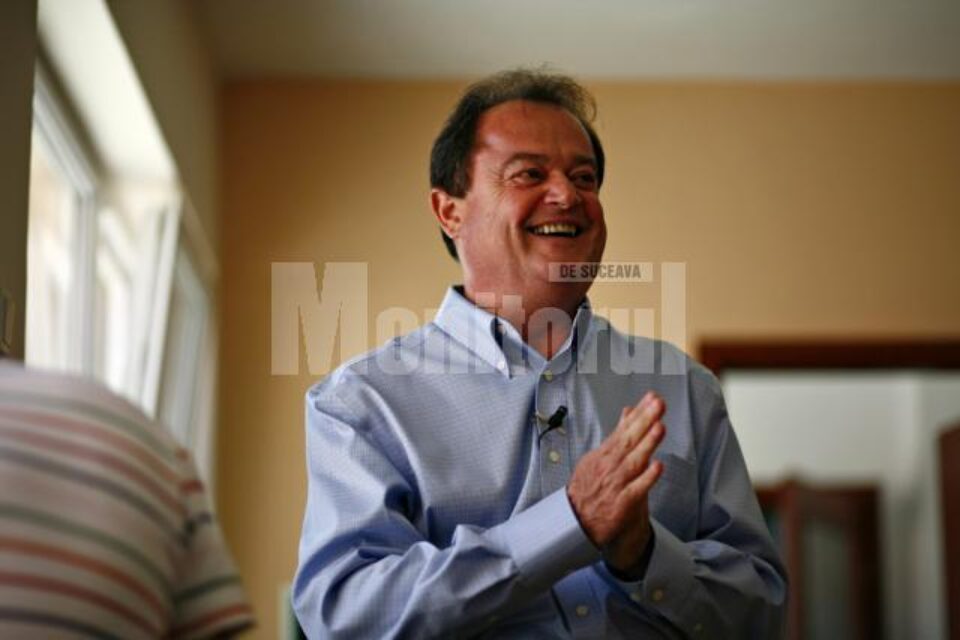 Vasile Blaga și Sorin Oprescu merg în turul doi pentru Primăria Capitalei. FOTO MEDIAFAX
