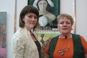 Angela Pitariu Bolnavu, alături de Alexandra Florea și lucrarea acesteia
