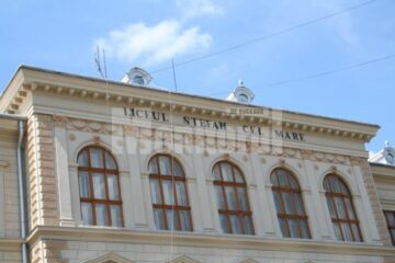 Competiție: Peste 100 de elevi participă, sâmbătă, la concursul centrelor de excelență
