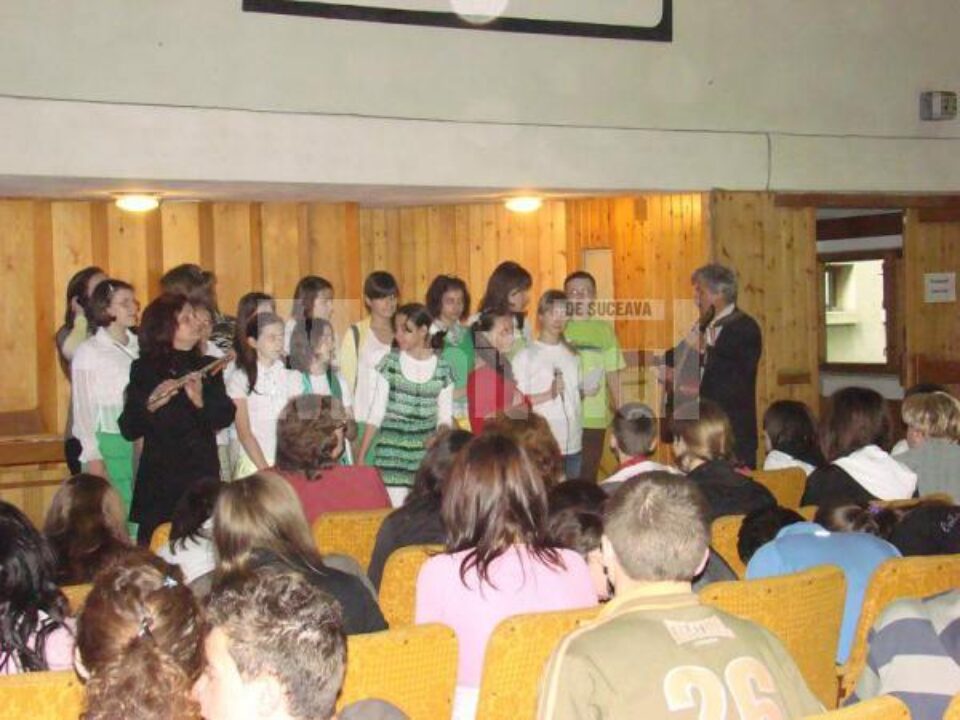 Peste 200 de elevi și profesori, împotriva drogurilor Peste 200 de elevi și profesori, împotriva drogurilor