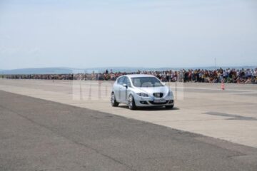 Ieșenii au dominat cursele de accelerație organizate pe aeroport ieri dimineață
