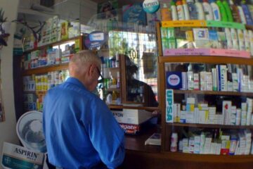 Peste trei sferturi din farmaciile din România au vânzări care le pun în pericol activitatea