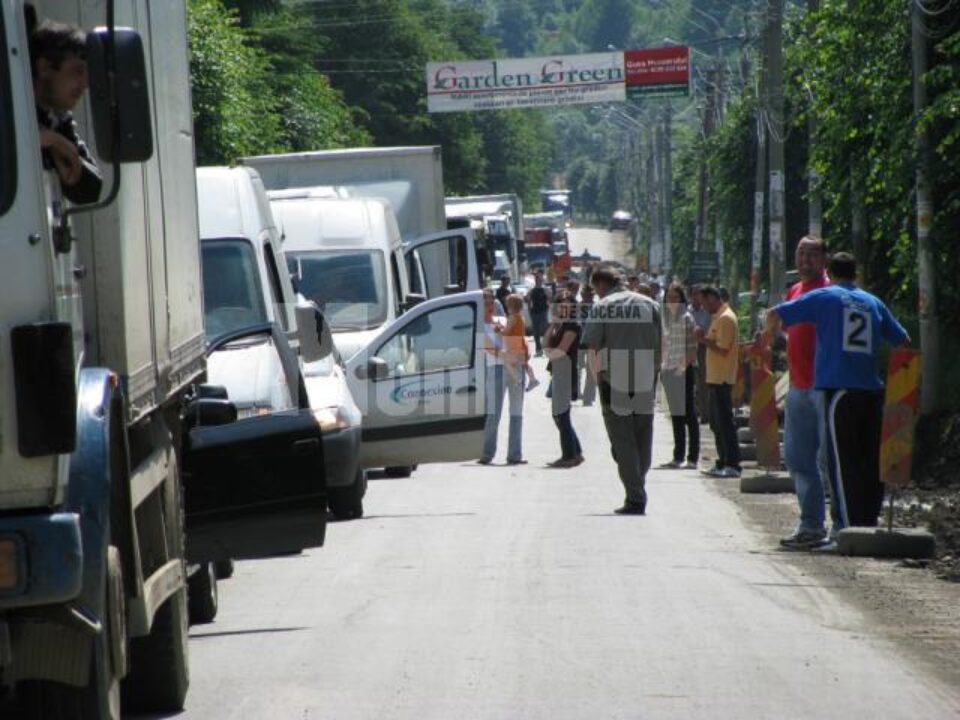 Drum național blocat de lucrători pasivi și utilaje defecte