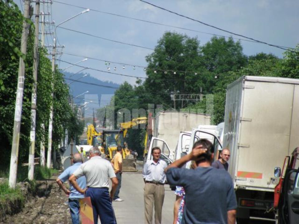 Drum național blocat de lucrători pasivi și utilaje defecte