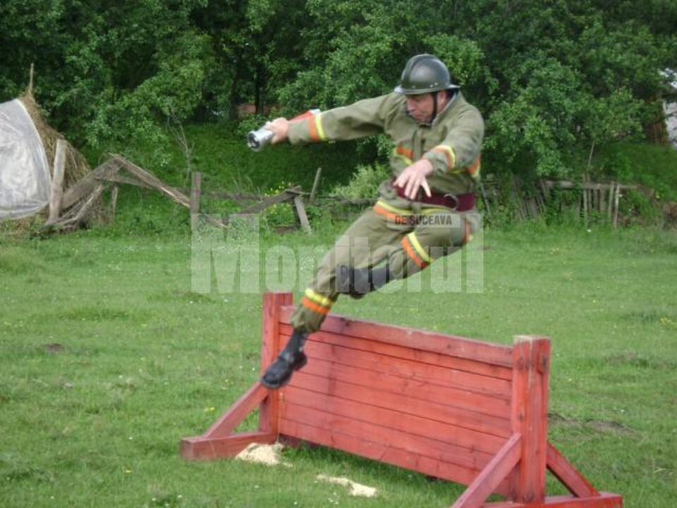 Concursuri profesionale: ISU Suceava și-a desemnat cei mai buni pompieri voluntari din județ