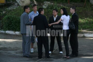 Subiectele de examen, dezbătute intens de candidați