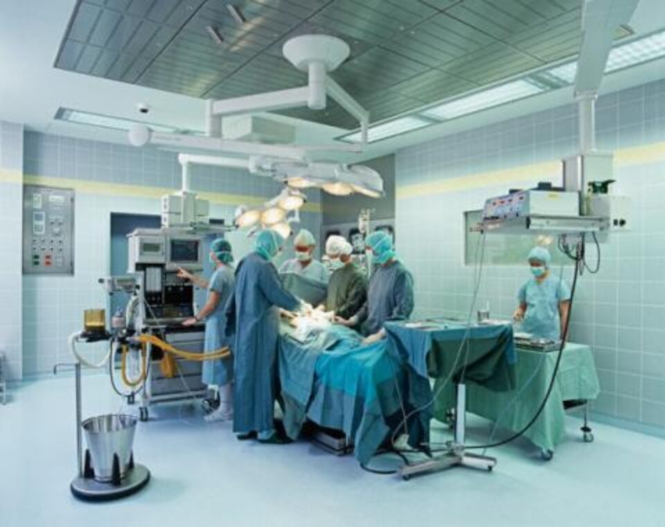 Lista de verificare vizează cauzele principale ale mortalității în chirurgie. Foto: CORBIS Lista de verificare vizează cauzele principale ale mortalității în chirurgie. Foto: CORBIS