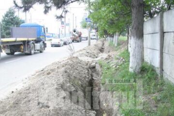 Șanțurile nesemnalizate, pericol pietonal