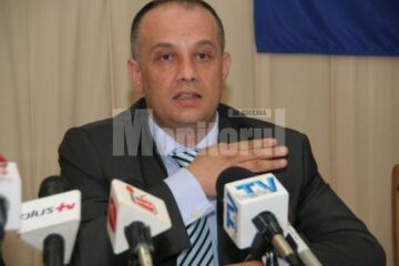 Tandrețe: Băișanu susține că între el și Flutur există o „relație serioasă”