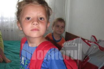 Ana Maria și-a pregătit ghiozdanul pentru școală