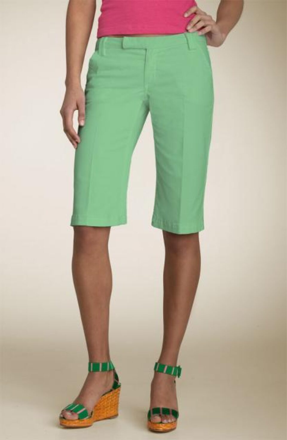 Pantalonii scurți, în tendințe vara asta. Foto: NORDSTROM
