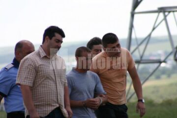 Maricel Brânză, încadrat de polițiști de la Investigații Criminale