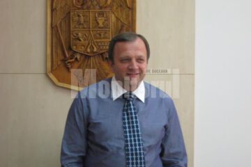 Reorganizare: Flutur înființează funcția de administrator public