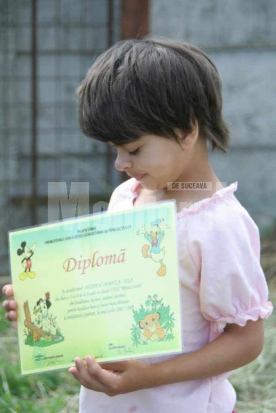 Apăsată de griji de lipsuri