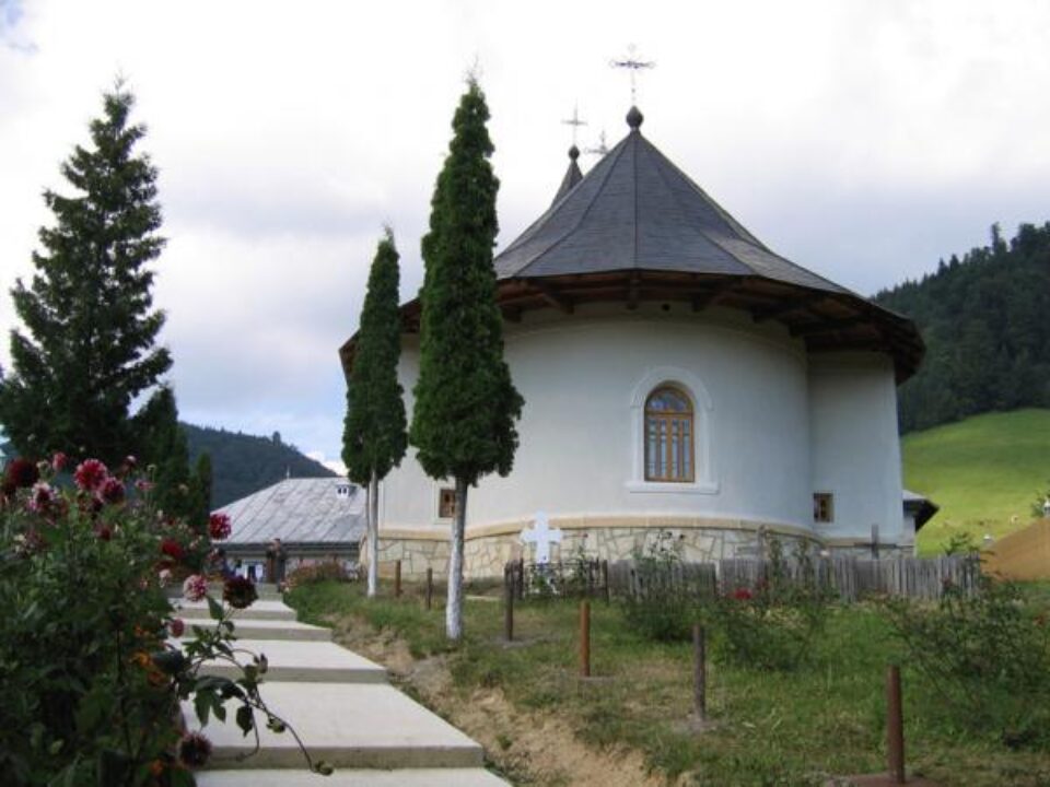 Cum se ajunge la Mănăstirea Horaița?