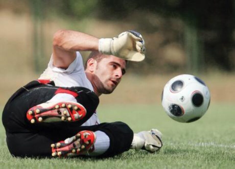 Coman s-a săturat să aștepte clarificarea viitorului său la Rapid