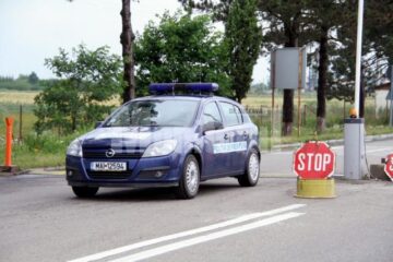 Dezinteres sau neputință: Pleașca pentru traficanții de țigări: mașina cu termoviziune, defectă de un an
