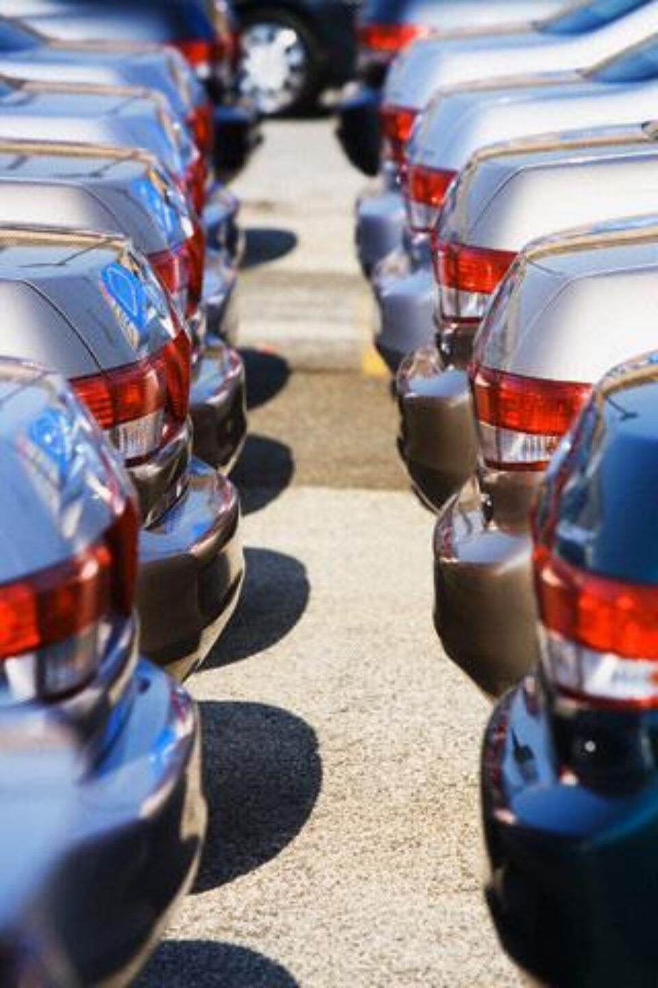 Piața auto din România tinde să se consolideze Foto: CORBIS