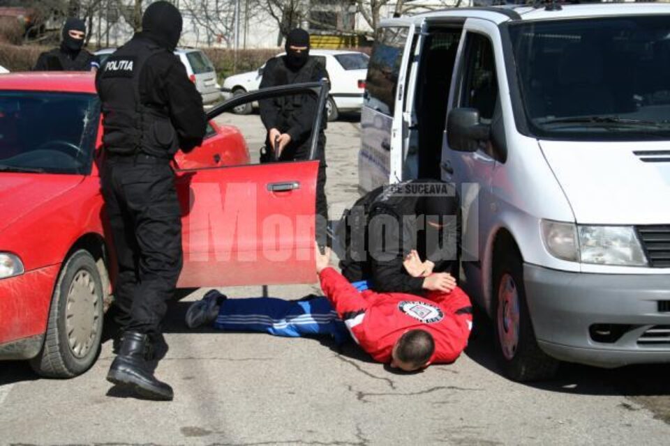 Dosar penal: Urmărire în noapte, cu mascații poliției