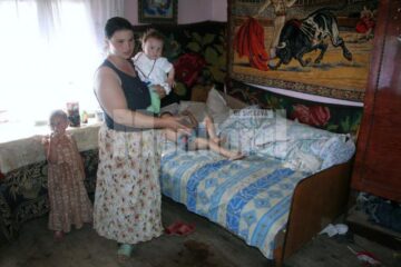 Camera în care locuiesc șapte copii