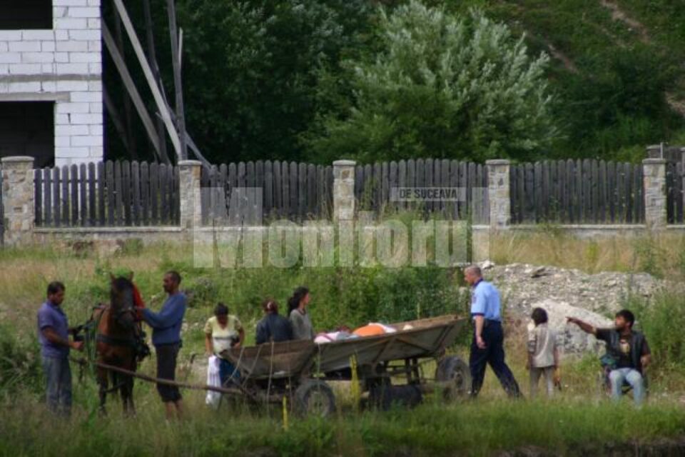 Șeful de post de la Sucevița, nevoit în fiecare weekend să-i împrăștie pe cerșetori Șeful de post de la Sucevița, nevoit în fiecare weekend să-i împrăștie pe cerșetori