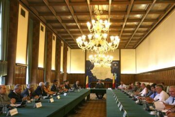 La întâlnirea de săptămâna trecută, Tăriceanu le-a propus sindicaliștilor un salariu minim de 540 de lei Foto: CAPP
