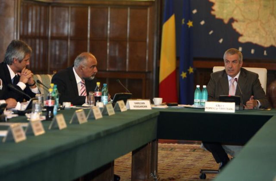 Tăriceanu a propus creșterea salariului minim la 540 de lei