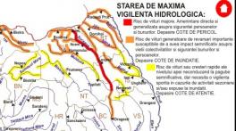 Sute de persoane evacuate sau izolate în urma inundațiilor din nordul țării