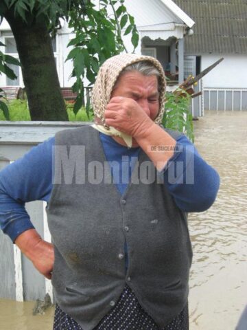 Coșmarul inundațiilor: Prizonieri în propriile case