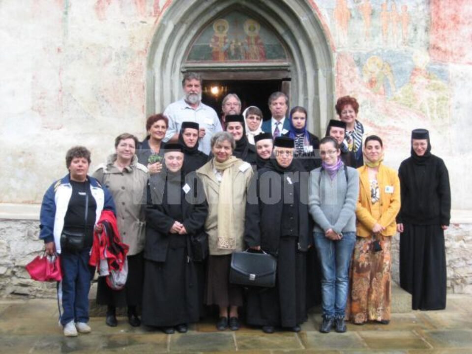 Grupul care a participat la călătoria de documentare