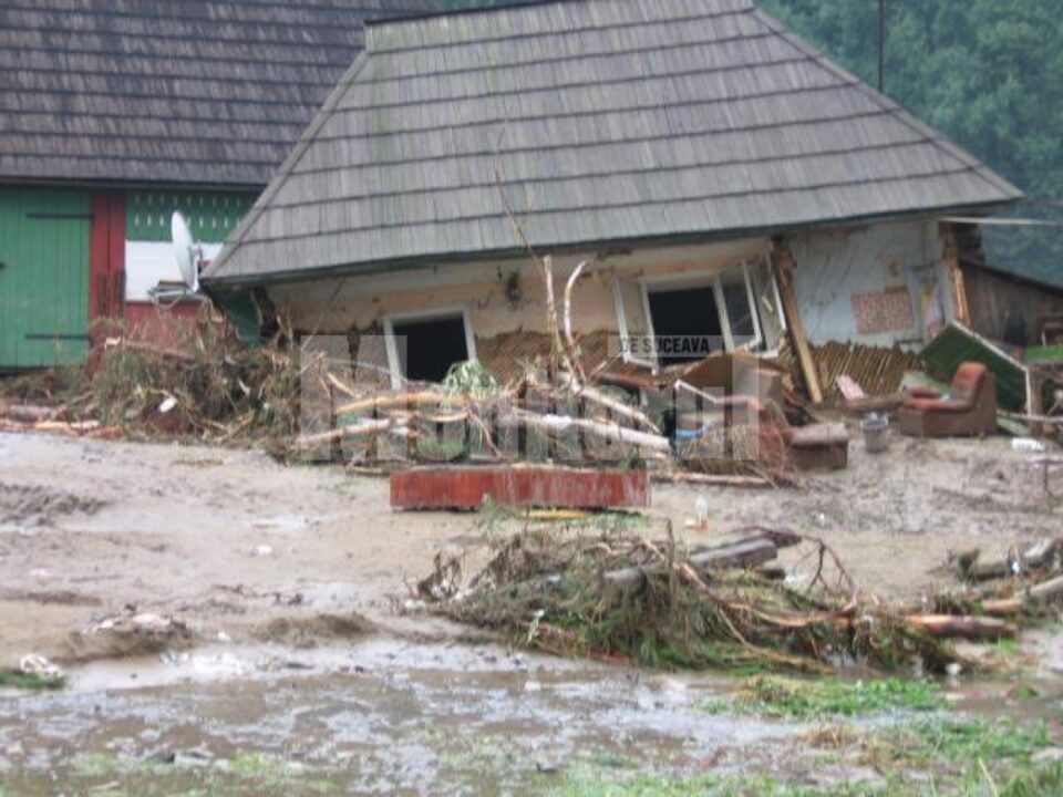 Atât a mai rămas din casa lui Gheorghe și Eugenia Stolerciuc