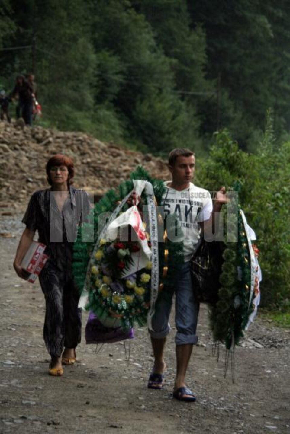 15 km pe jos cu coroanele în spate