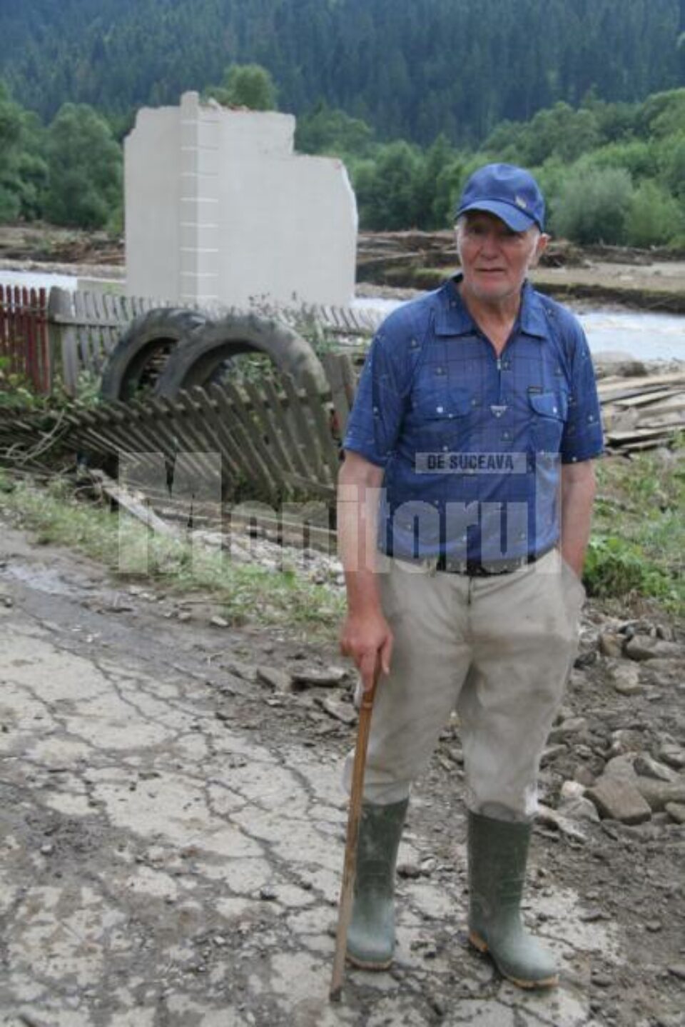 Un sfert de perete, atât le-a mai rămas soților Solovăstru