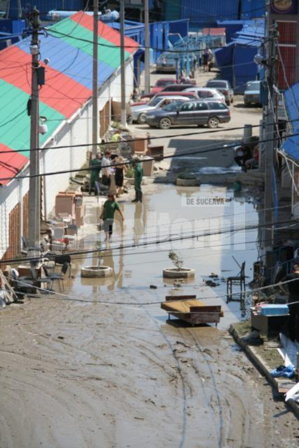 Cel mai mare bazar din Europa de Est, inundat de Prut