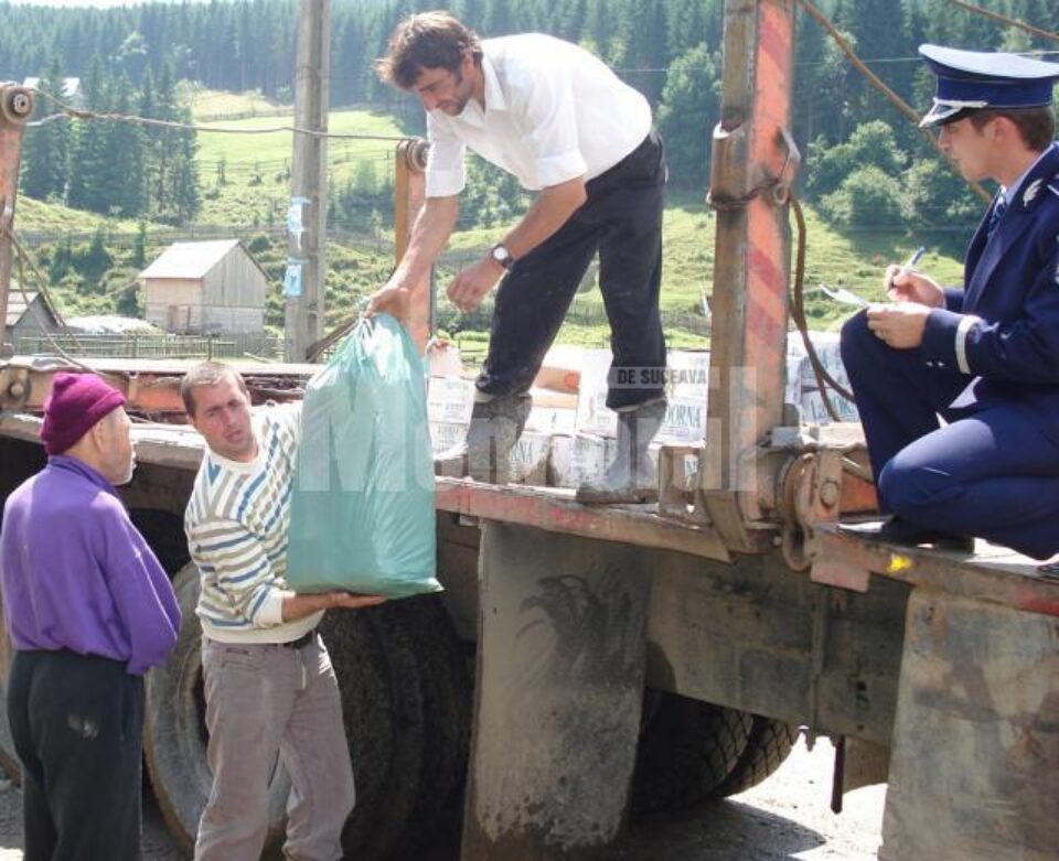 Umanitar: Polițiștii au început o campanie de întrajutorare a sinistraților