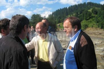 „Înjurătura prezidențială”: PSD așteaptă scuze de la Traian Băsescu pentru umilirea primarului din Sucevița
