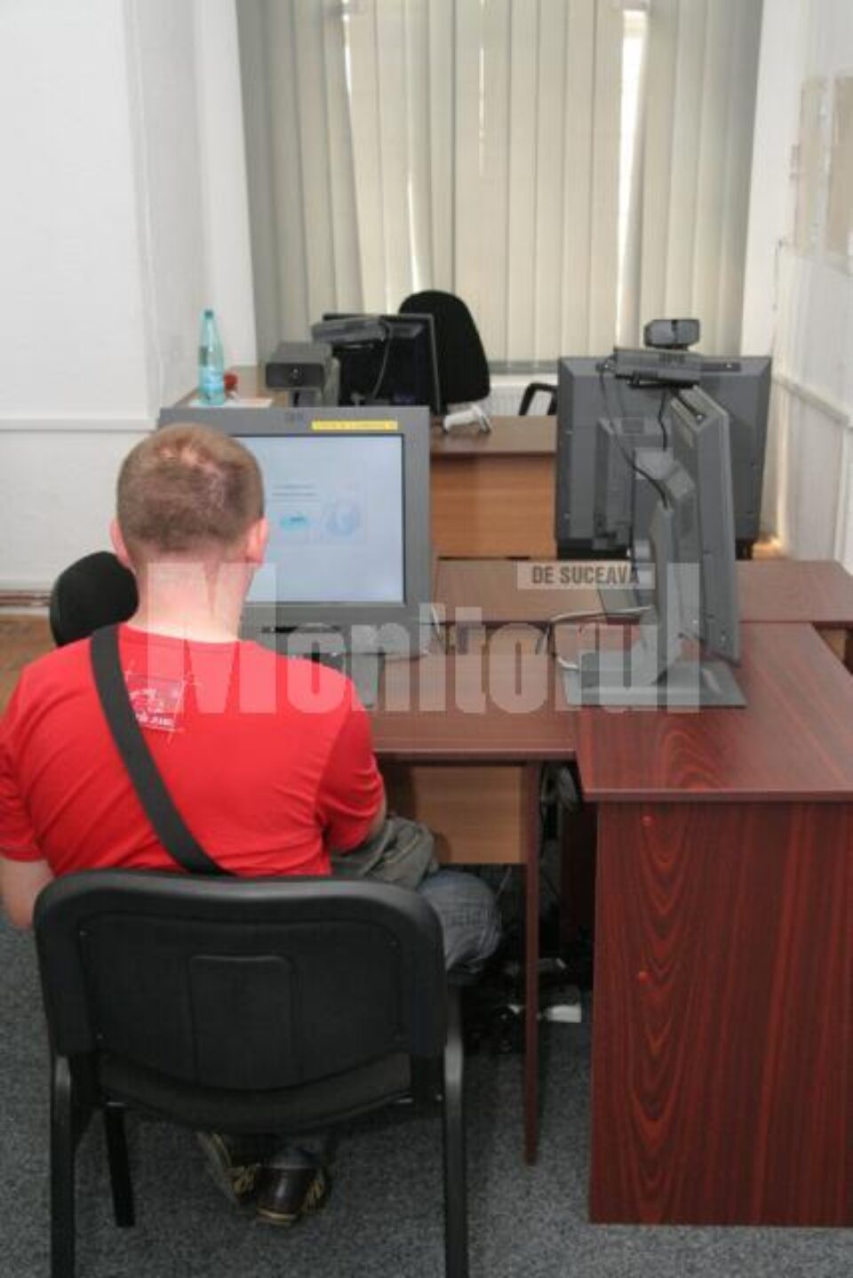 132 de persoane din cele prezente, adică 80%, au picat testul