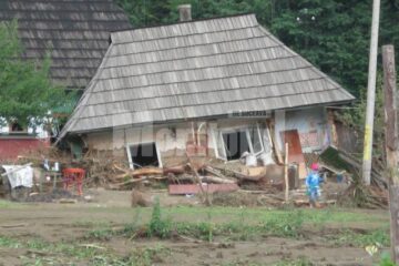Sprijin: Deliberativul județean a aprobat ajutoare financiare pentru reconstrucția caselor