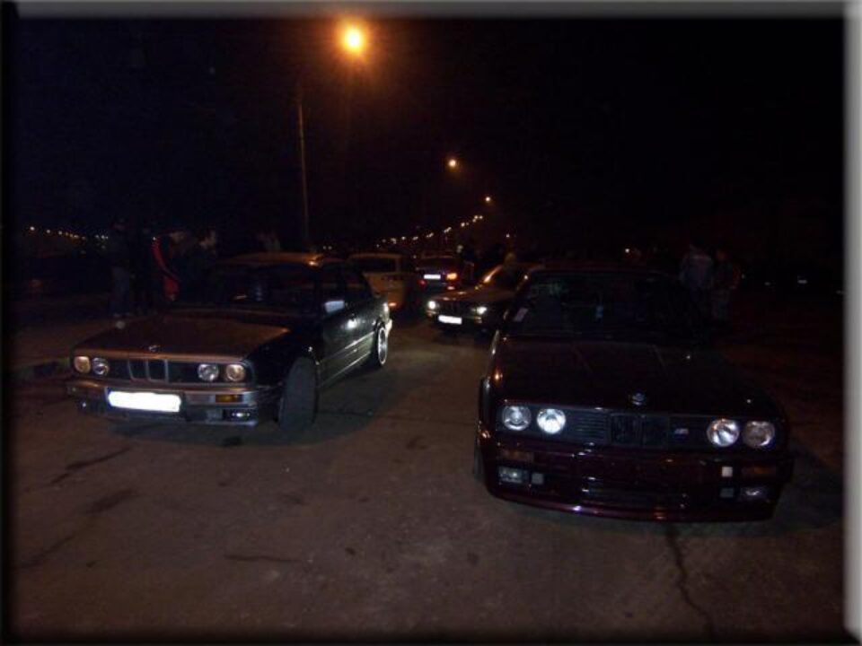 Cursele de viteză, demonstrații periculoase. Foto: www.transylvaniatuning.ro Cursele de viteză, demonstrații periculoase. Foto: www.transylvaniatuning.ro