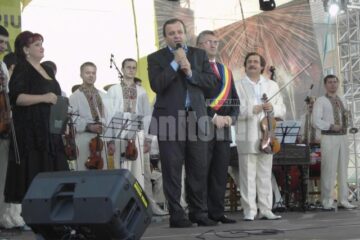 Cultură: Flutur vrea să dea lovitura pe piața transferurilor artistice