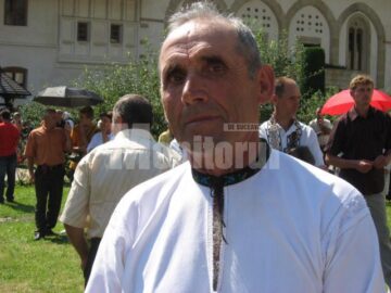 Ștefan Parasca, din Vicov, în vârstă de 70 de ani, vine în fiecare an, la Putna