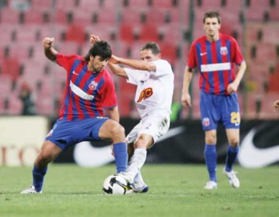 Stelistul Toja a impresionat la debut