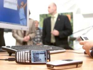 Creșterea pieței telecomunicațiilor în România se va reduce la 10,6% Foto: MEDIAFAX
